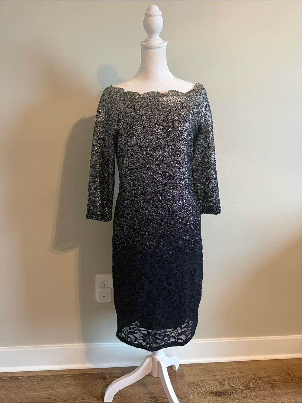 Elegant Navy and Silver Lace Sheath Dress Marina size 6